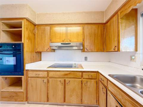 13225 Country Club Drive, Tavares FL - photo 20 of 60
