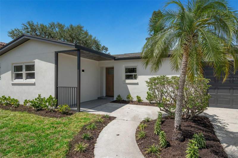 3 bedroom Single Family Residence at 1715 Delaware Avenue, Shore Acres Thursbys 2nd Rep, St Petersburg — photo 2