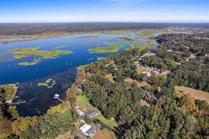 2 bedroom Single Family Residence at 6185 W Riverbend Road, River Bend, Dunnellon — photo 4