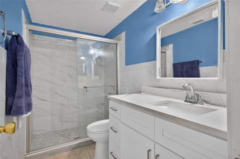6711 Glen Forest Court, Tampa FL - photo 21 of 45