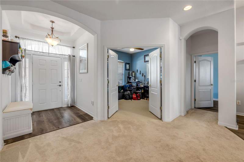 4 bedroom Single Family Residence at 36624 Grand Island Oaks Circle, Grand Island Oaks Ph 01, Grand Island — photo 5