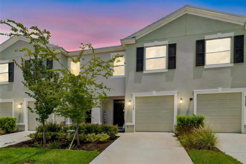 3 bedroom Townhouse at 17245 Amber Aspen Way, Salem Twnhms, Land O Lakes — photo 1