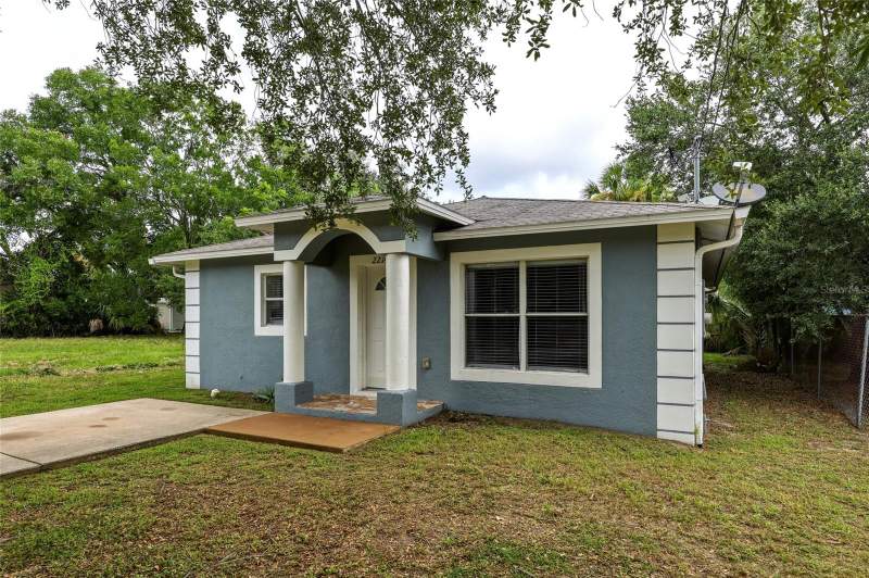 3 bedroom Single Family Residence at 2214 E 19th Avenue, Mays Add, Tampa — photo 2