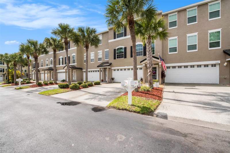Bayshore Townhouses