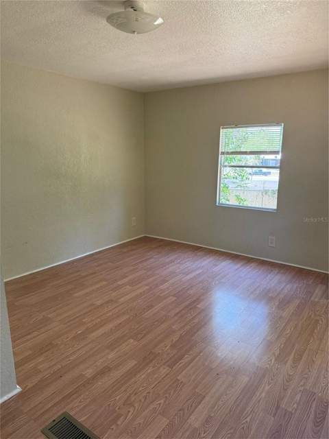 2107 Hialeah Avenue, Leesburg FL - photo 11 of 23