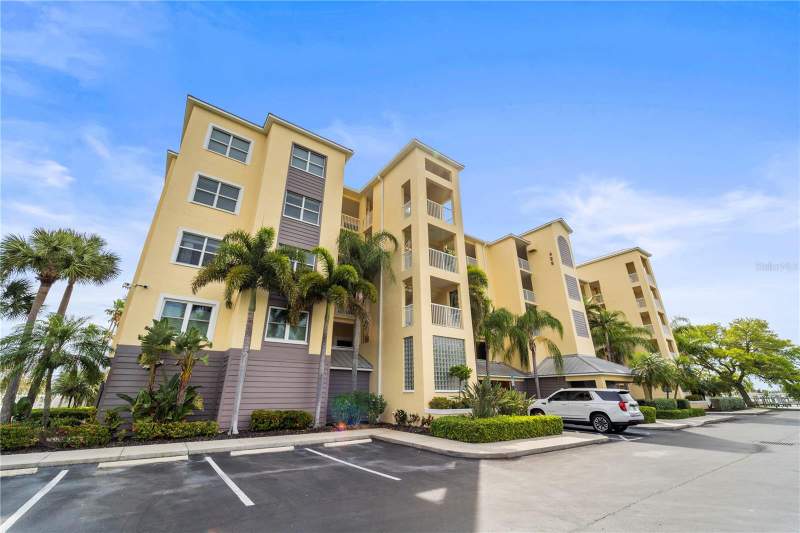 2 bedroom Condominium at 425 150th Avenue #2303, Snug Harbour Condo, Madeira Beach — photo 2