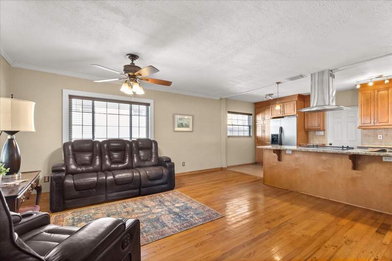 2 bedroom Single Family Residence at 4237 Dr Martin Luther King Jr Street, Euclid Manor, St Petersburg — photo 4