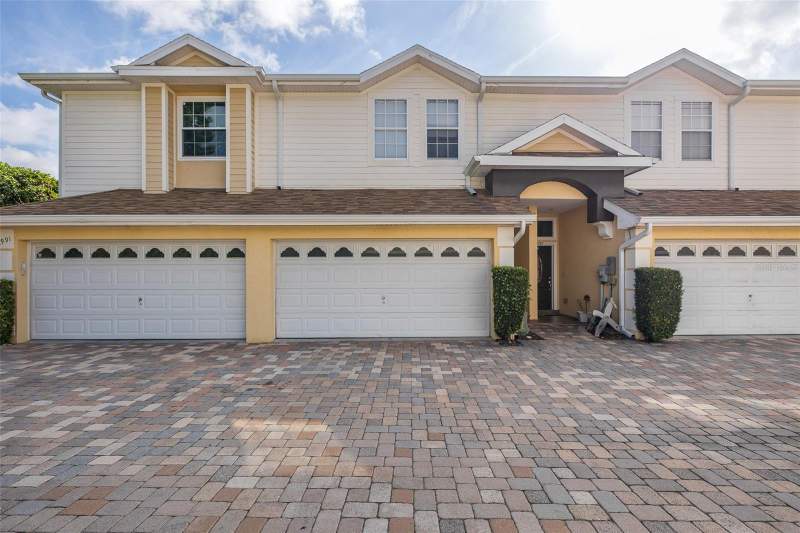 3 bedroom Townhouse at 2989 Estancia Place, Estancia Place Twnhms, Clearwater — photo 2