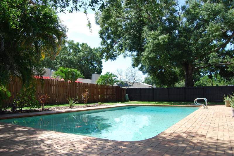 4 bedroom Single Family Residence at 8307 Vallejo Place, Lago Vista Unit 2, Tampa — photo 4