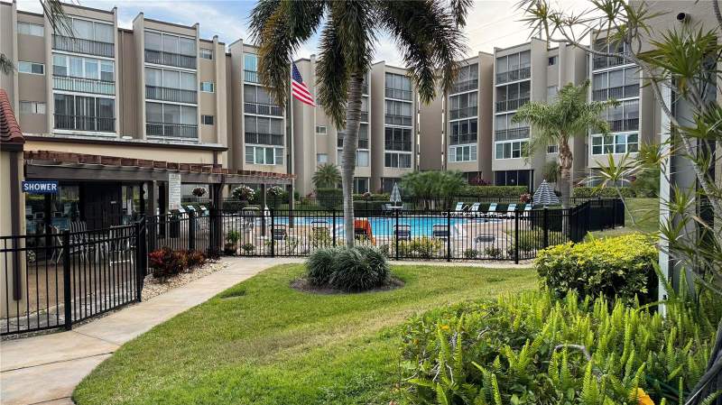 2 bedroom Condominium at 1243 S Martin Luther King Jr Avenue #B205, Sunshine Towers Apt Residences, Clearwater — photo 2