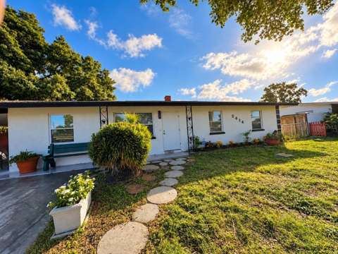 2414 25Th Avenue, home for sale in Bradenton 34205