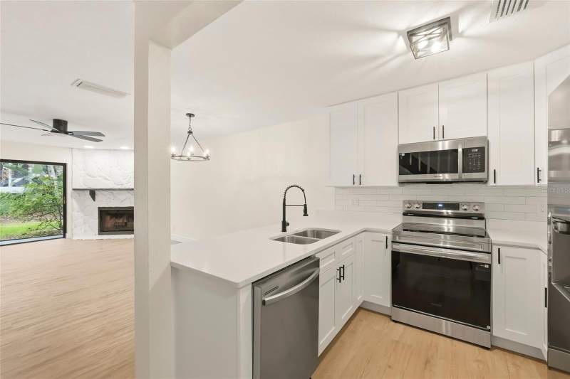 2 bedroom Townhouse at 205 Somerset Lane, Villas Of Somerset Woods Condo The, Palm Harbor — photo 4