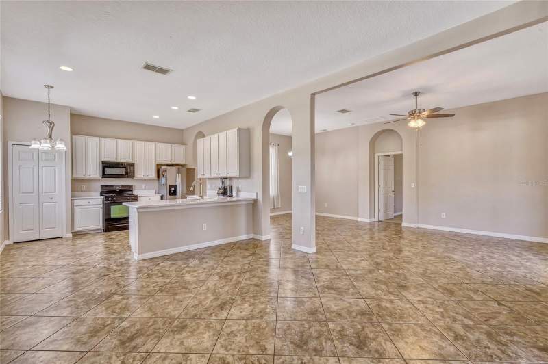 3 bedroom Single Family Residence at 115 Crescent Moon Drive, Groveland Cascades Groveland Ph 01, Groveland — photo 3