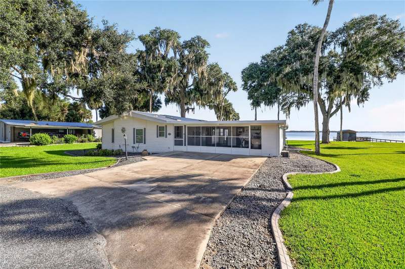 2 bedroom Manufactured Home at 38310 Langlois Place, Kings Peninsula, Leesburg — photo 3