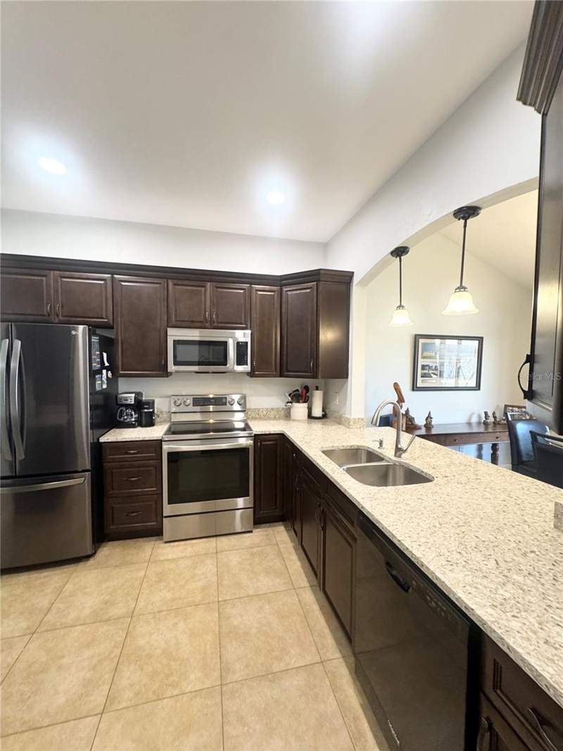 2 bedroom Condominium at 106 CARLI COURT #106, FEATHER EDGE, LAKE MARY — photo 5
