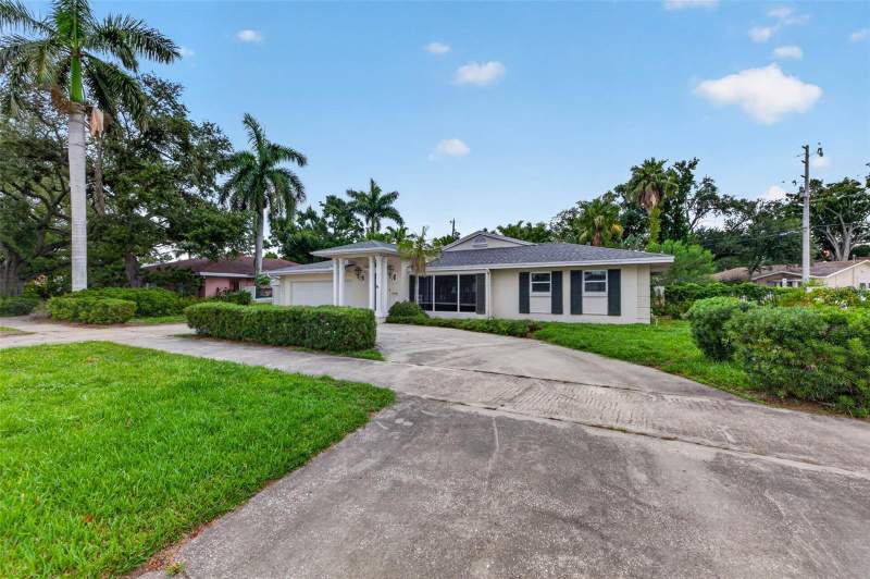 3 bedroom Single Family Residence at 201 Snell Isle Boulevard, Merhige Rep, St Petersburg — photo 4