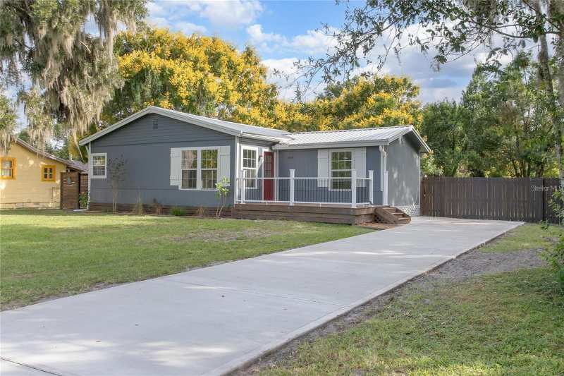 3 bedroom Single Family Residence at 1014 Talton Ave, Westwood, Deland — photo 1