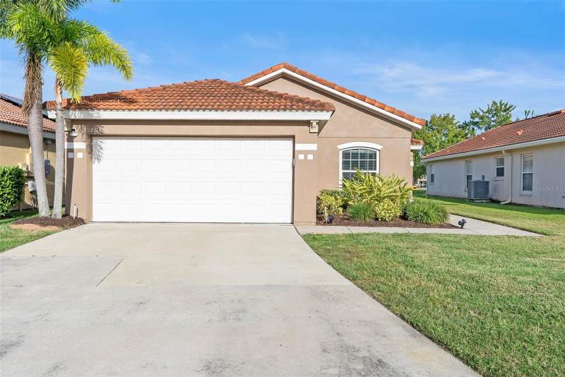 Vizcaya At WaterfordHomes for Sale in Orlando, FL