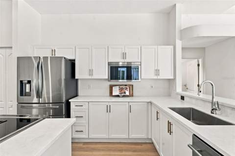 3553 Florian Terrace, Palm Harbor FL - photo 9 of 87