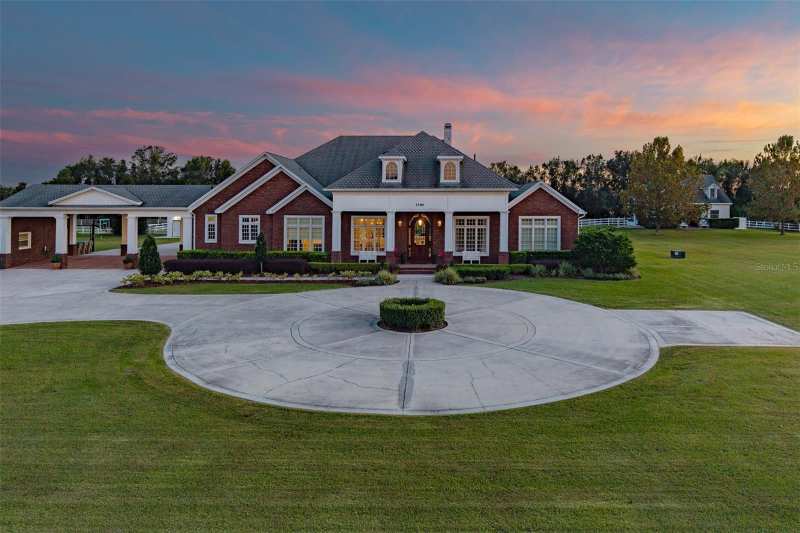 10 bedroom Single Family Residence at 2780 Vickie Court, Florida Fruit Belt Sales Co 1, Kissimmee — photo 1
