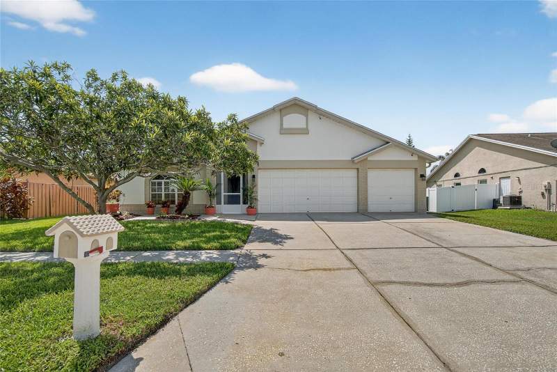3 bedroom Single Family Residence at 13029 Prestwick Drive, Clubhouse Estates At Summerfie, Riverview — photo 3