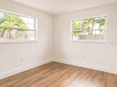 810 Allamanda Drive, Largo FL - photo 21 of 36