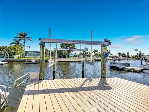 4046 Floramar Terrace, New Port Richey FL - photo 24 of 27