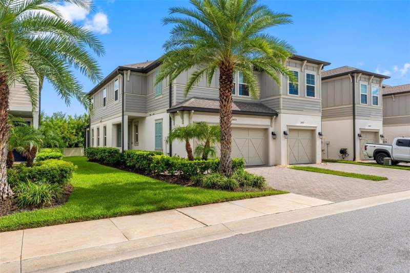 3 bedroom Townhouse at 2425 Foggy Creek Circle, Towns At Belleair Grove, Clearwater — photo 2