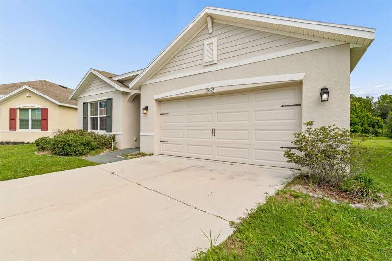 4 bedroom Single Family Residence at 35525 Stella Vast Drive, Silverado Ranch Sub, Zephyrhills — photo 3