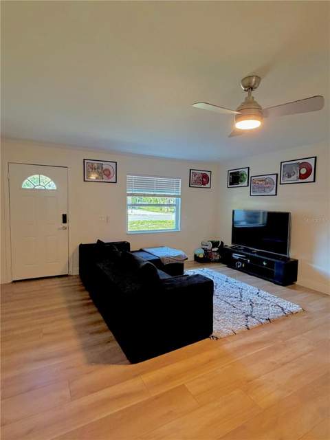 6353 Florida Avenue, New Port Richey FL - photo 6 of 34