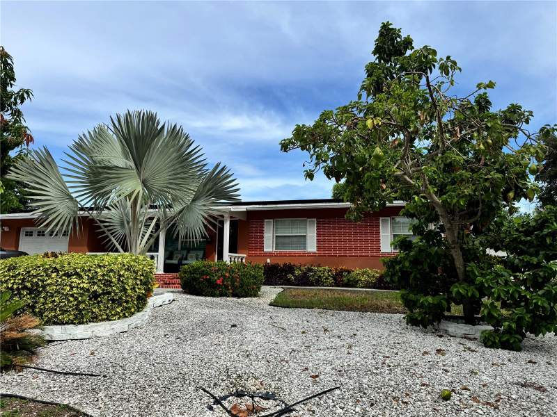 5 bedroom Single Family Residence at 401 46th Avenue, Bayou Bonita Sec D, St Petersburg — photo 5