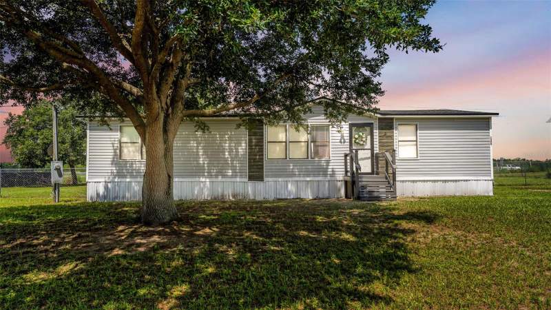 3 bedroom Manufactured Home at 1329 ASHLEE COURT, LAKE MYRTLE SHORES, AUBURNDALE — photo 1