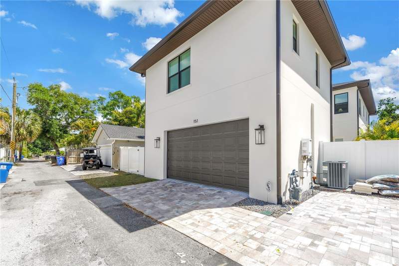 5 bedroom Single Family Residence at 151 17TH AVENUE, BARNARD ERASTUS A S REV SUB, ST PETERSBURG — photo 4