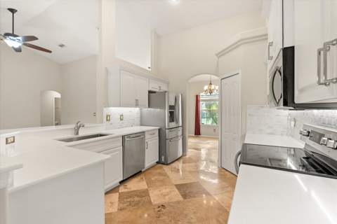 12807 Colonnade Circle, Clermont FL - photo 6 of 38