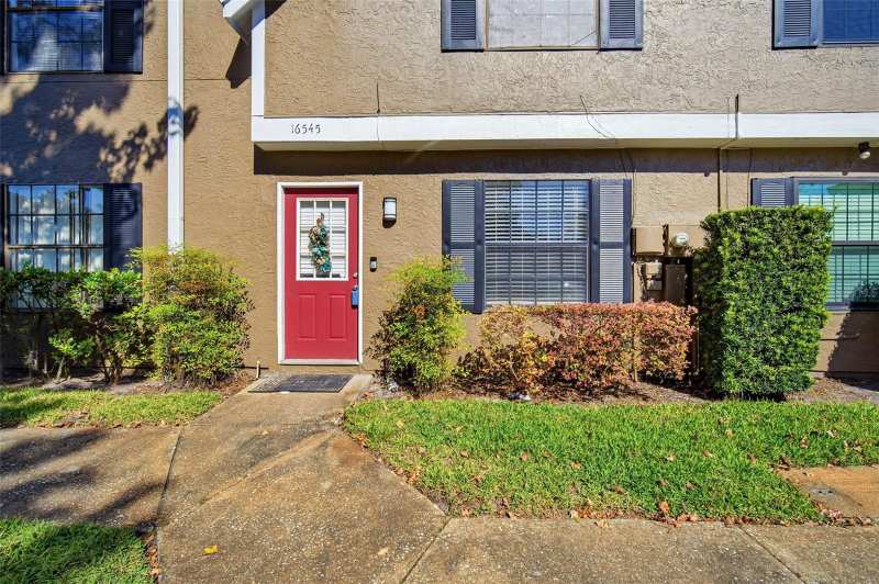 2 bedroom Townhouse at 16545 Lake Brigadoon Circle, Brigadoon On Lake Heather Townhomes Phase IV, Tampa — photo 1