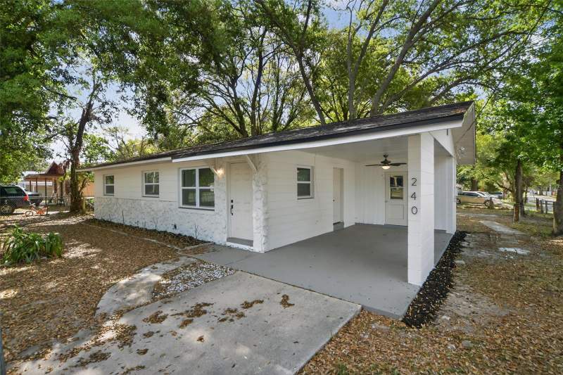 CumbiesHomes for Sale in Apopka, FL