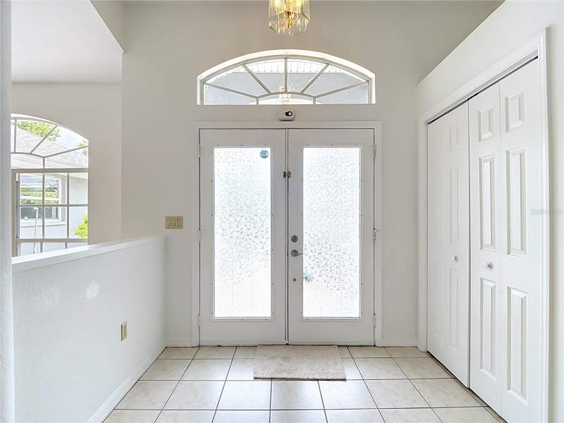 3 bedroom Single Family Residence at 13827 Woodward Drive, Barrington Woods Ph 04, Hudson — photo 3