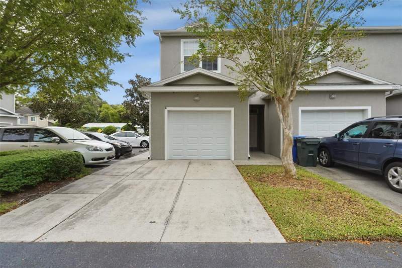 2 bedroom Townhouse at 7041 Opal Drive, Opal Place, Largo — photo 2