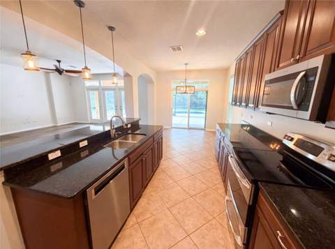 280 Chandler Circle, Oviedo FL - photo 15 of 44