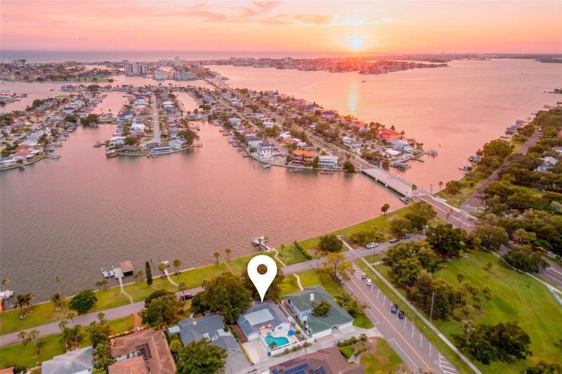 4 bedroom Single Family Residence at 110 Sunset Drive, Davista Rev Map Of, St Petersburg — photo 5