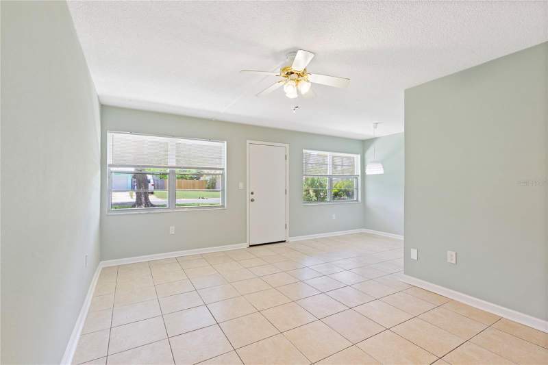 1 bedroom Condominium at 1051 79th Avenue #103, Gateway Square Apts, St Petersburg — photo 2