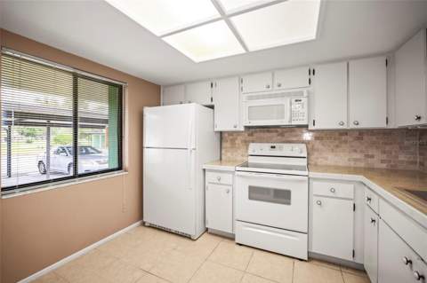 2556 Royal Pines Circle #13-C, Clearwater FL - photo 6 of 6