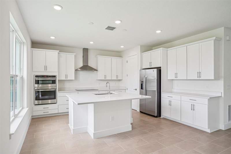 4 bedroom Single Family Residence at 30333 Emerald Forest Drive, Trailside Phase 1, Mount Dora — photo 3