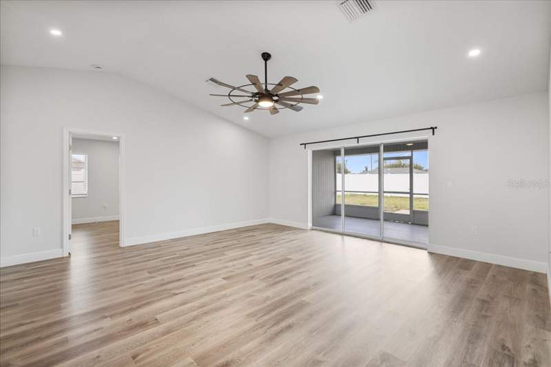 3 bedroom Single Family Residence at 7095 Beardsley Street, Port Charlotte Sec 064, Englewood — photo 5
