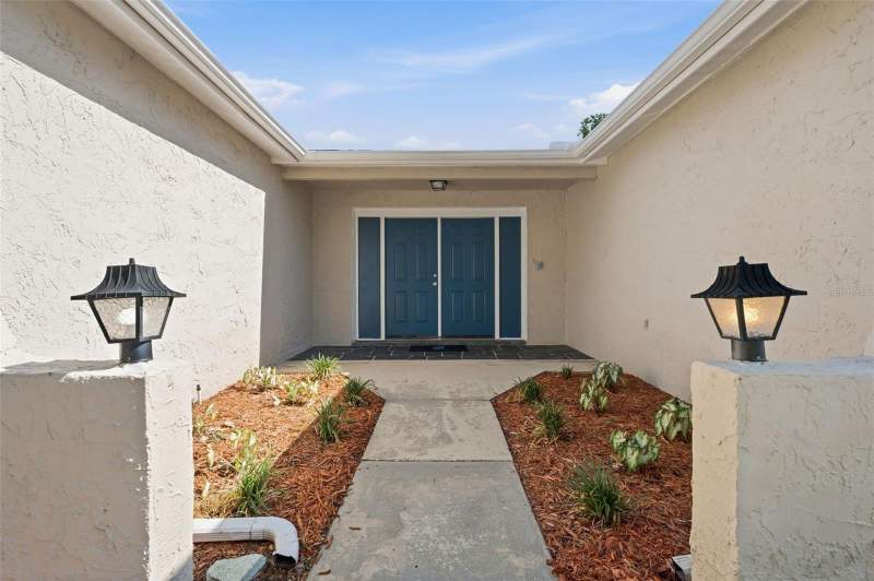 2 bedroom Single Family Residence at 8233 Redfield Drive, The Lakes, Port Richey — photo 5