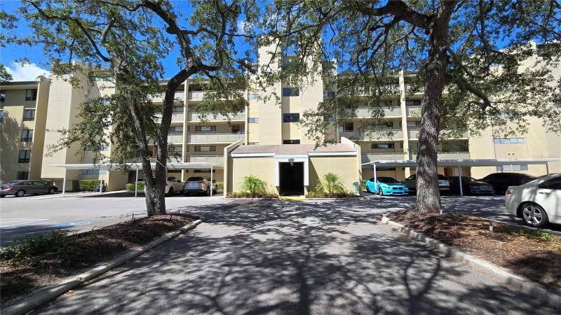 2 bedroom Condominium at 13626 Greenfield Drive #201, Carrollwood Village Greenfield, Tampa — photo 4
