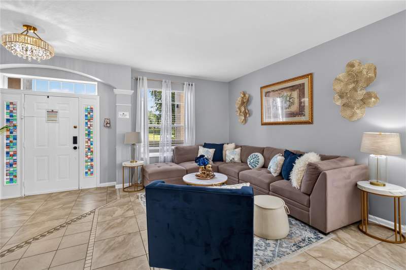 6 bedroom Single Family Residence at 8006 King Palm Circle, Wyndham Palms Ph 1A, Kissimmee — photo 4
