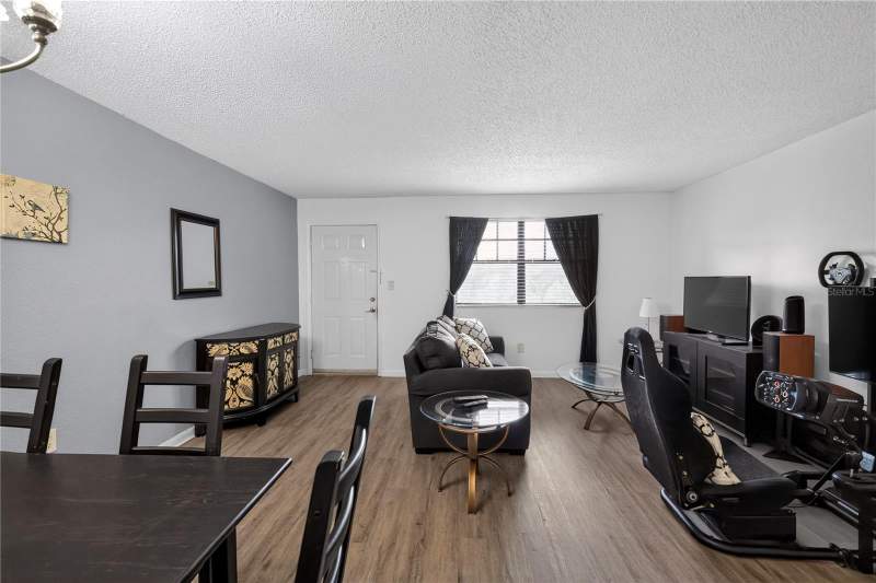 2 bedroom Condominium at 12405 Oak Cedar Place #202, Renaissance Villas Condominium, Tampa — photo 5