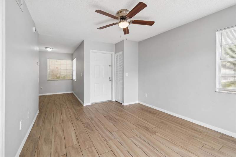 1 bedroom Condominium at 6915 Stones Throw Circle #3106, Stones Throw Condo, St Petersburg — photo 4