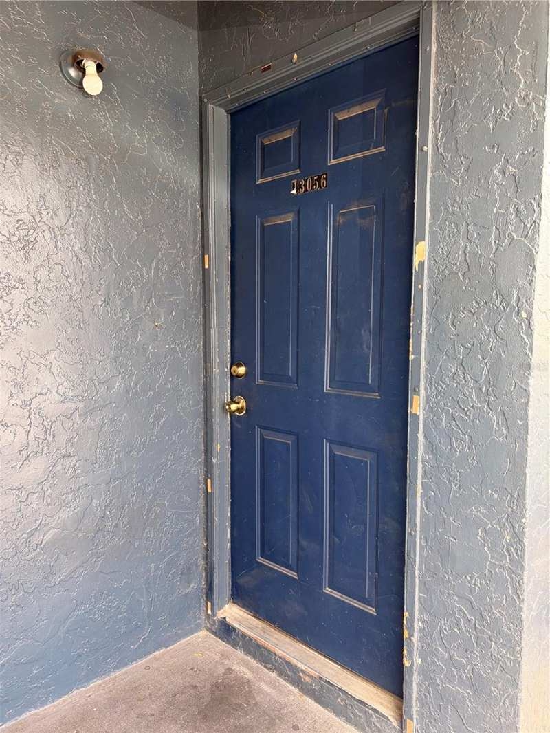 2 bedroom Townhouse at 13056 Londondary Place, Hapshire Villas Unrec Tnhse Place, Tampa — photo 1
